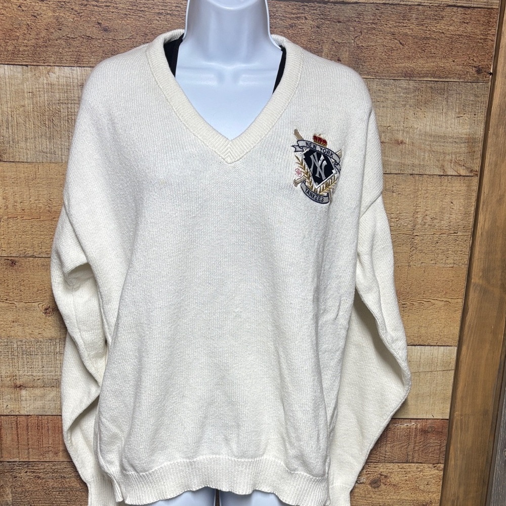 Vintage Nutmeg New York Yankees 100% cotton sweater